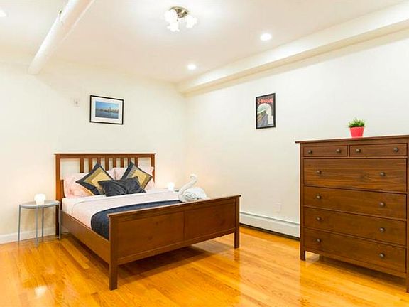 4th image of 22 Euston St #2B