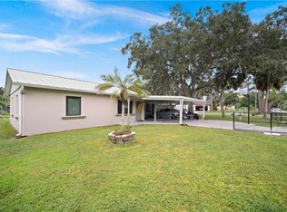 410 10th St SW, Ruskin, FL 33570