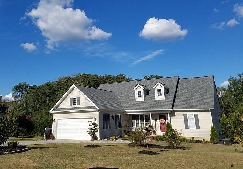 1st image of 108 Summer Breeze Ln