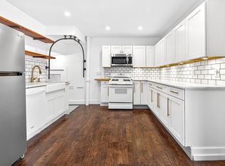 8 1st St, Camillus, NY 13031