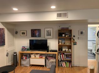 828 S 3rd St APT 1, Philadelphia, PA 19147