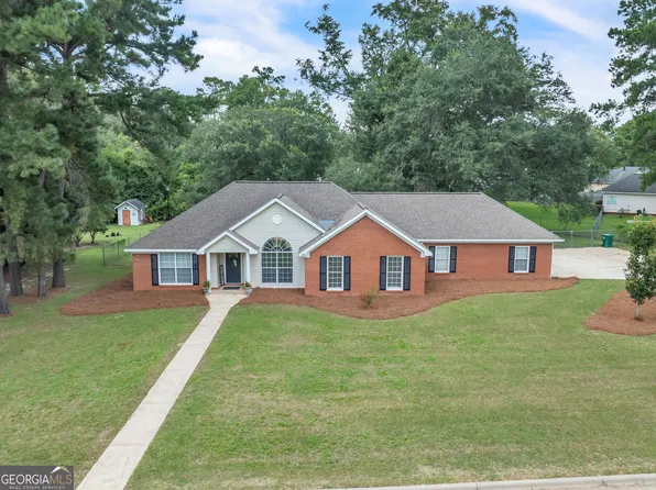 155 Medley Dr, Leesburg, GA 31763