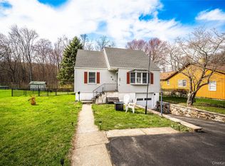 36 Edgewood Road, Cortlandt Manor, NY 10567