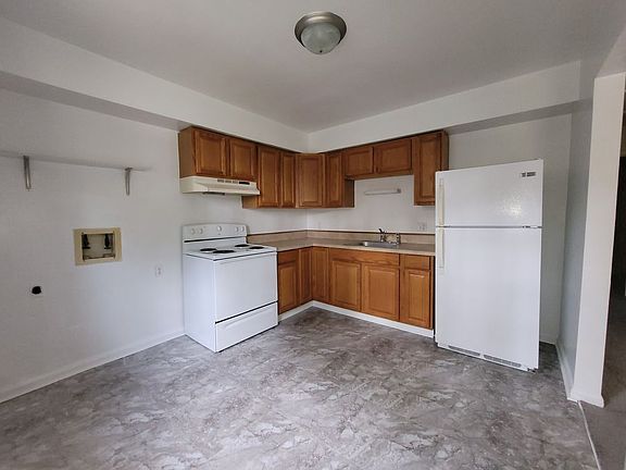 4th image of 717 Hayes Ave