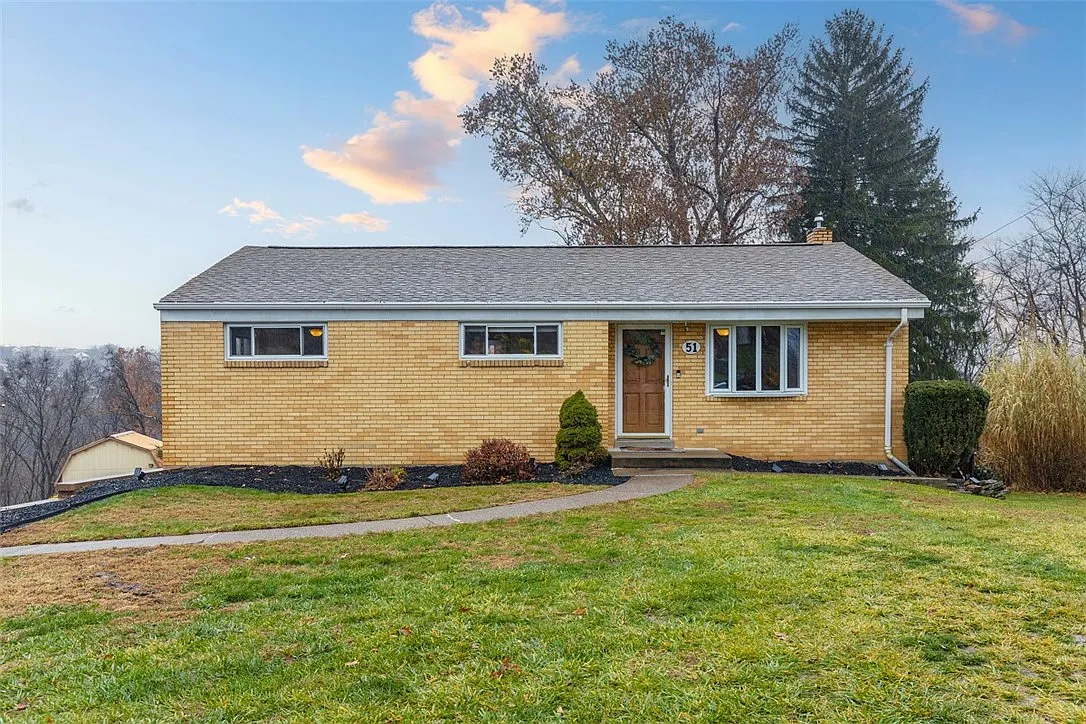 51 Bellview Cir photo 1