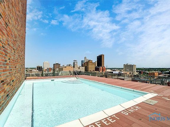 4th image of 745 Washington St APT 508