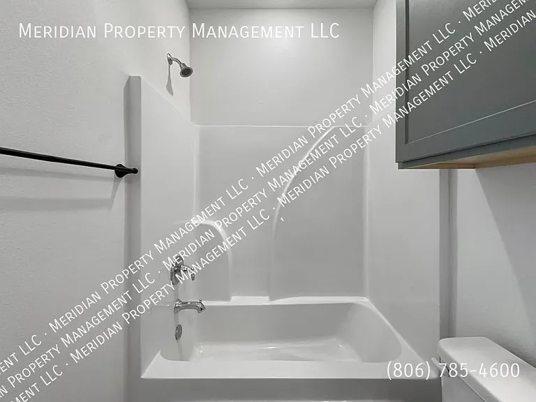 5543 Itasca St #B — Photo 14