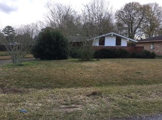126 Marilyn St, Picayune, MS 39466