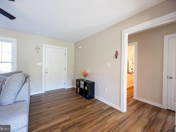 5th image of 812 Duckwoods Ln