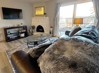 239 La Vida Nueva Del Oeste SW, Albuquerque, NM 87105