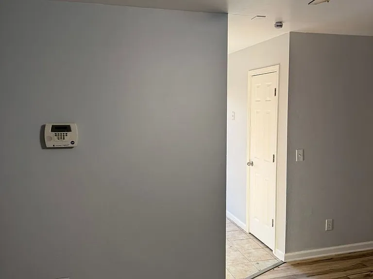 850 Saint Bartholomew Dr — Photo 3