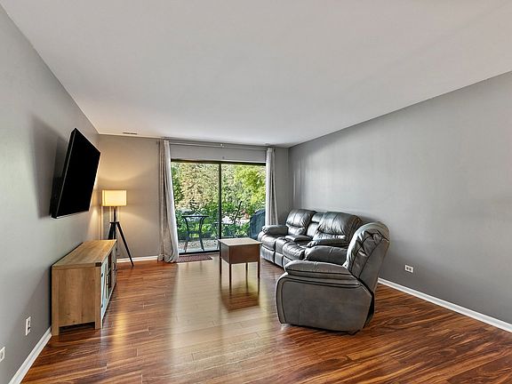 5th image of 263 S Clubhouse Dr Unit 126