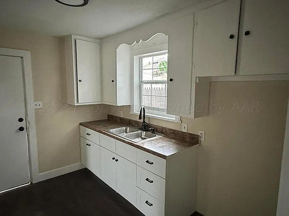 2nd image of 4011 S Harrison St #B