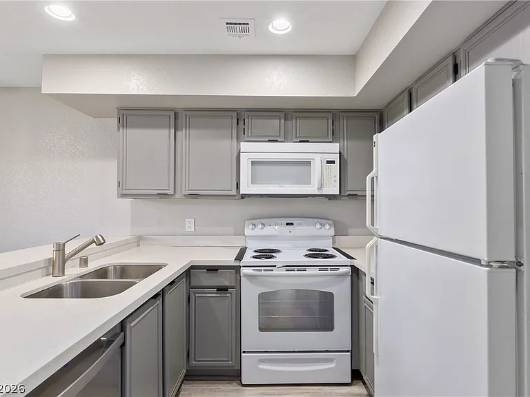 2220 Pine Breeze Ln #101 — Photo 12