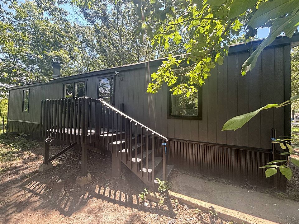 1st image of 13 Tency Ln NE