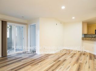 7415 Charmant Dr #2513, San Diego, CA 92122