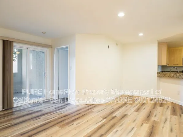 7415 Charmant Dr #2513, San Diego, CA 92122