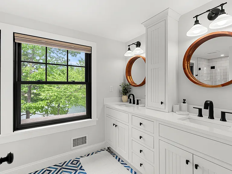 6 Sagamore Grv — Photo 57