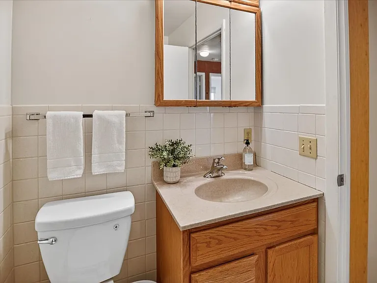 713 S Few St #2W — Photo 38