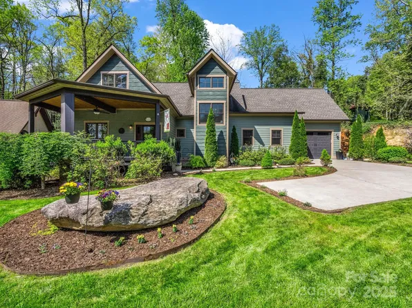 136 Firefly Cv, Lake Lure, NC 28746