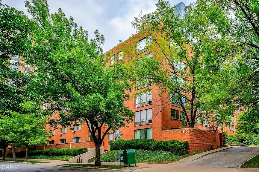 3 bed, 1750 sqft, $4,350 — Photo 1