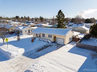 548 Poplar St, Ishpeming, MI 49849