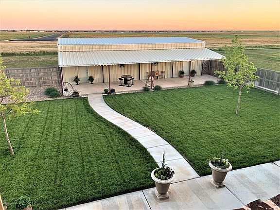 3rd image of 8751 Lupine Dr