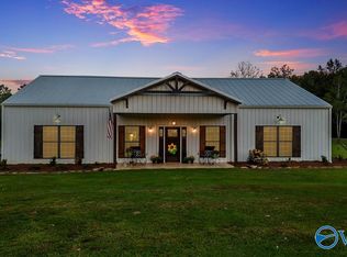 21 Aycock Rd, Hartselle, AL 35640