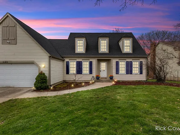 5325 Shoreham Pl SE, Kentwood, MI 49508