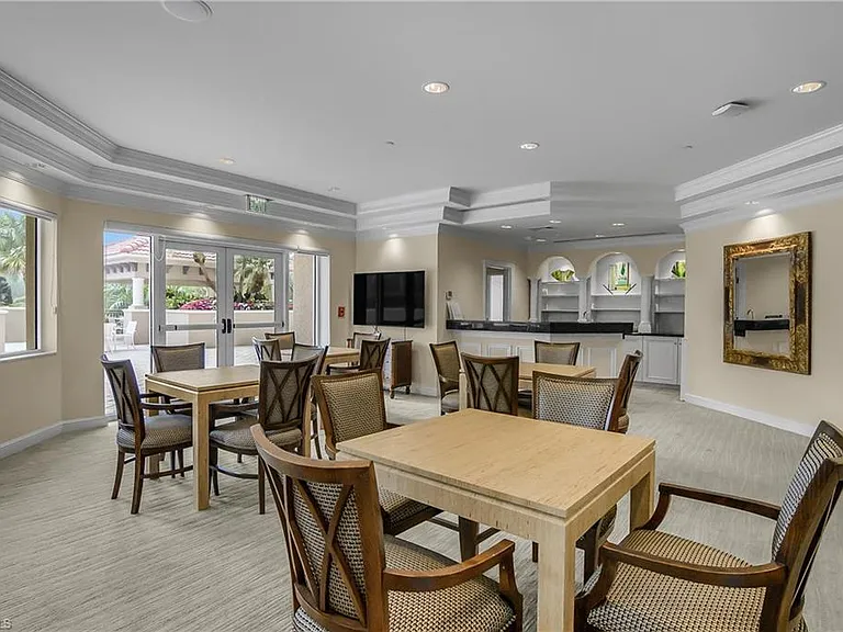 7225 Pelican Bay Blvd #204 — Photo 33