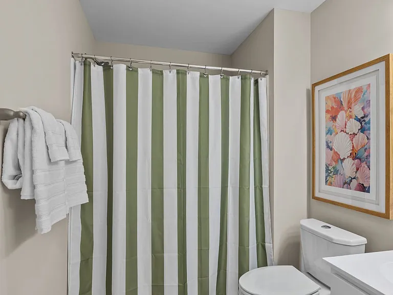 172 Coastline Cir — Photo 7