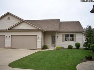 225 Aspen Dr, Dover, OH