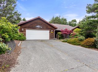 4929 Cloudcroft Ln, Florence, OR 97439