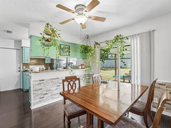 1106 Chesapeake Dr, Austin, TX 78758