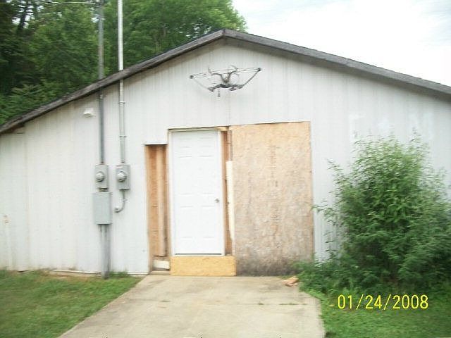 2nd image of 1955 Bonser Run Rd