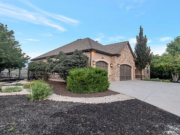 2nd image of 14637 S Woods Landing Ct