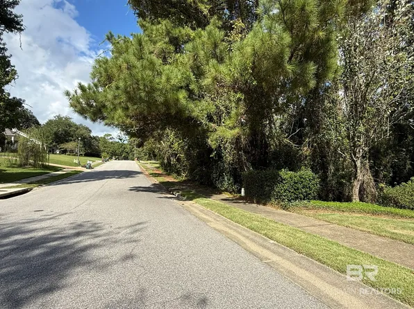 0 Charleston Oaks Dr #4, Daphne, AL 36526