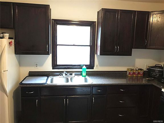 3rd image of 38 Park Pl