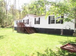 16 Windsor, Hamlin, WV 25523