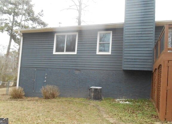 3rd image of 122 Farmbrook Trl