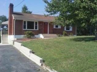 5012 Victoria St NW, Roanoke, VA 24017