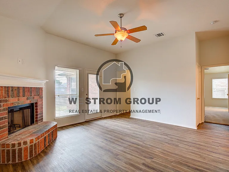 10904 Rising Mist Ct — Photo 8