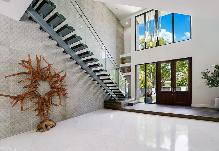 56 Samana Dr #1 — Photo 4