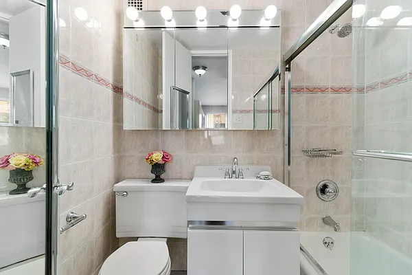 Sold by Douglas Elliman | media 14