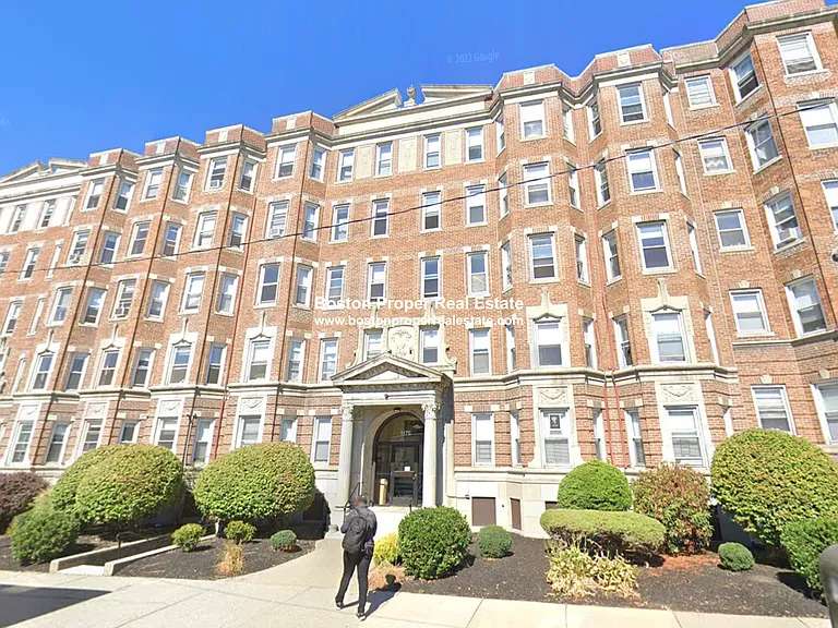 1109 Boylston St #7 — Photo 9