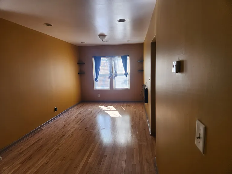8551 S Lowe Ave — Photo 3