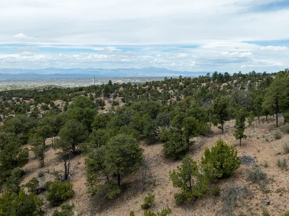 2567 Atalaya Hills Trl, Santa Fe, NM 87505