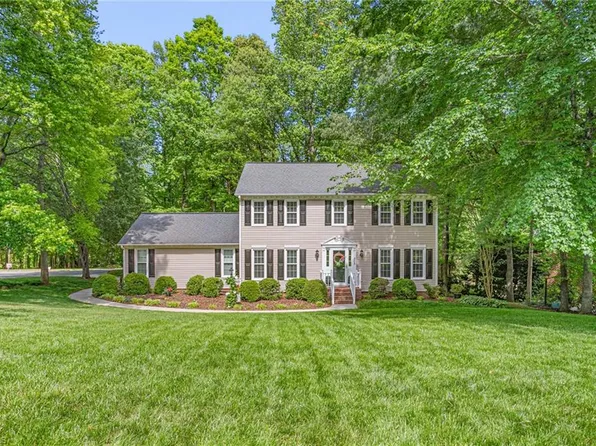 306 Travis Ln, Gibsonville, NC 27249