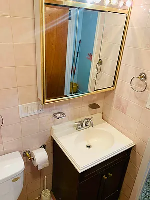 Rented by Voro New York | media 9