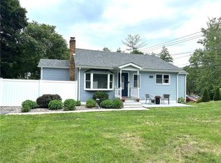 2 Walker Rd, Poughkeepsie, NY 12603